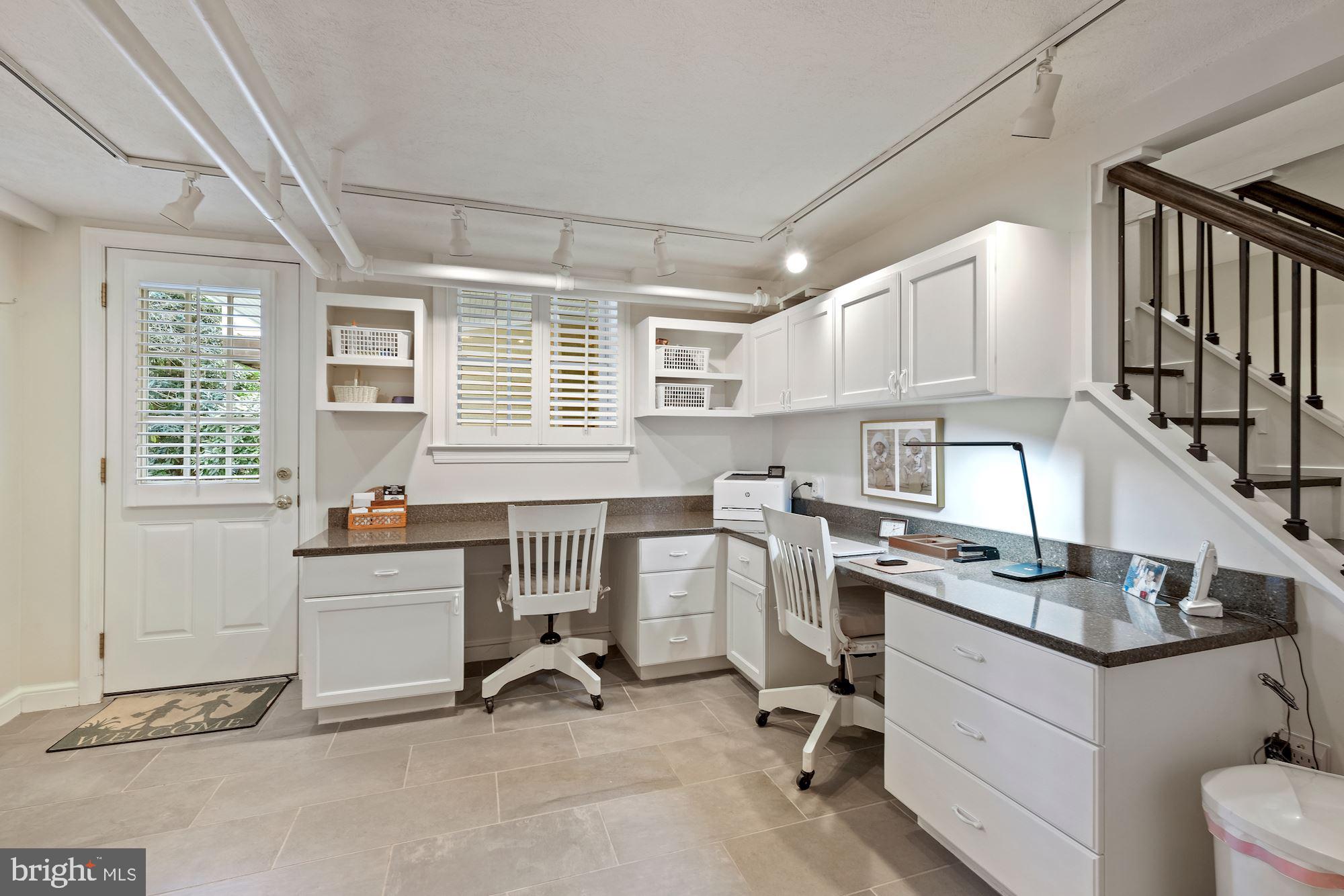 SPRING VALLEY - Residential