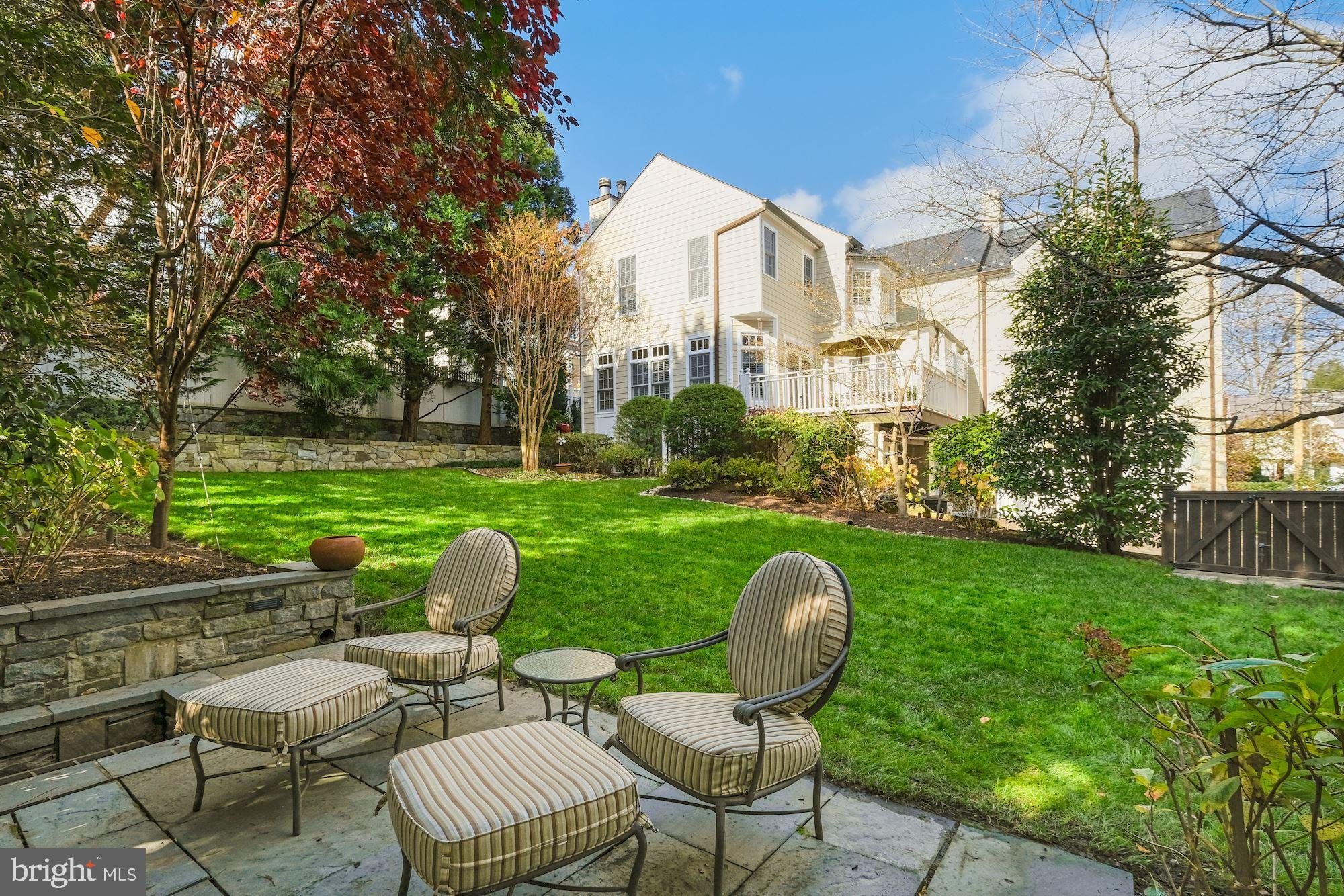SPRING VALLEY - Residential