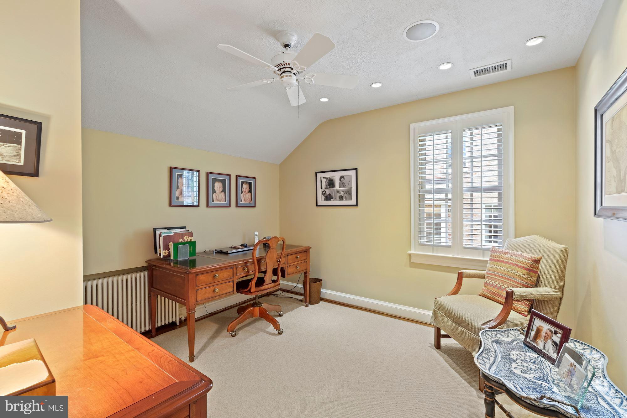 SPRING VALLEY - Residential