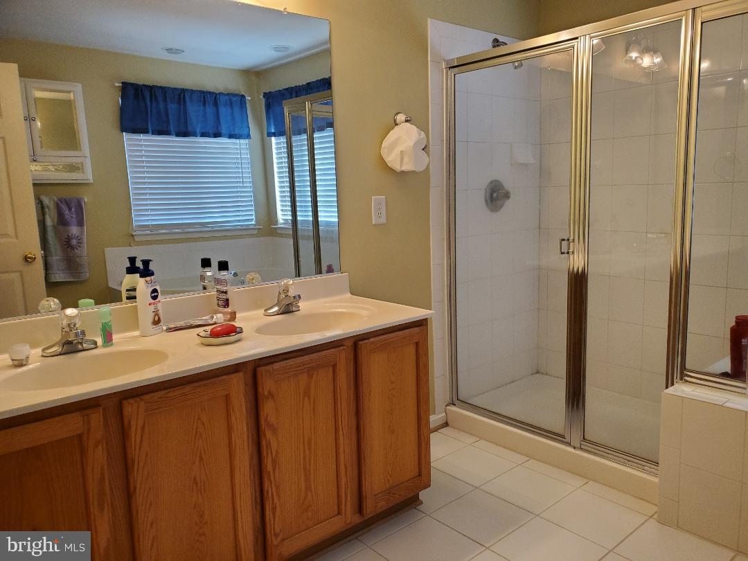 BROOKSTONE - Residential Lease