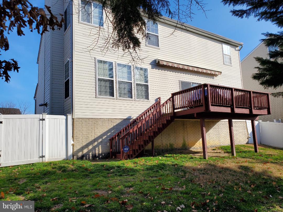 BROOKSTONE - Residential Lease