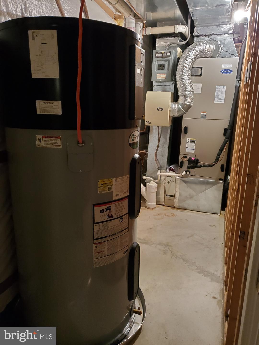 BROOKSTONE - Residential Lease