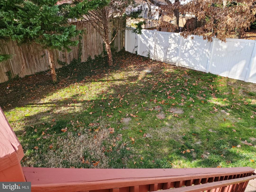 BROOKSTONE - Residential Lease