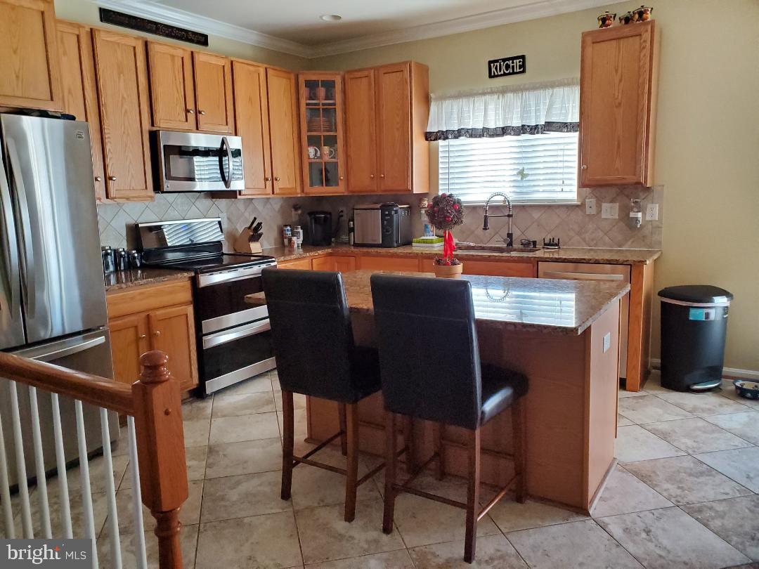 BROOKSTONE - Residential Lease