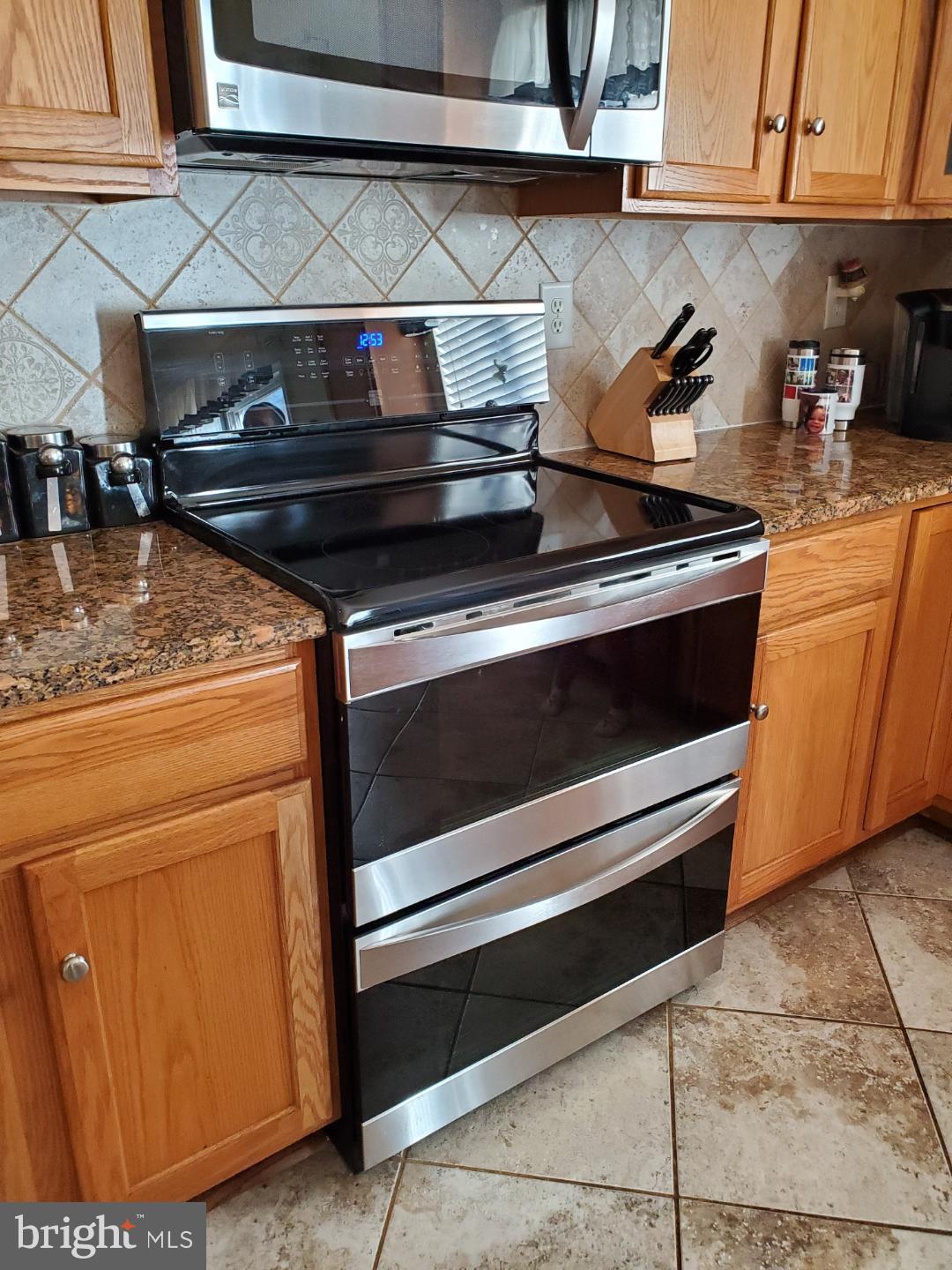 BROOKSTONE - Residential Lease