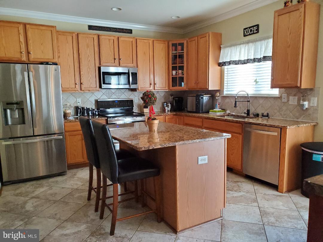 BROOKSTONE - Residential Lease