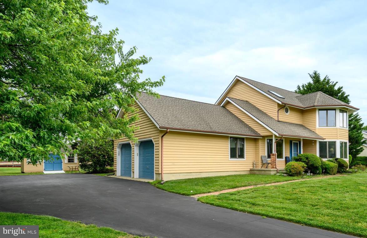 108 PROSPECT BAY DRIVE W