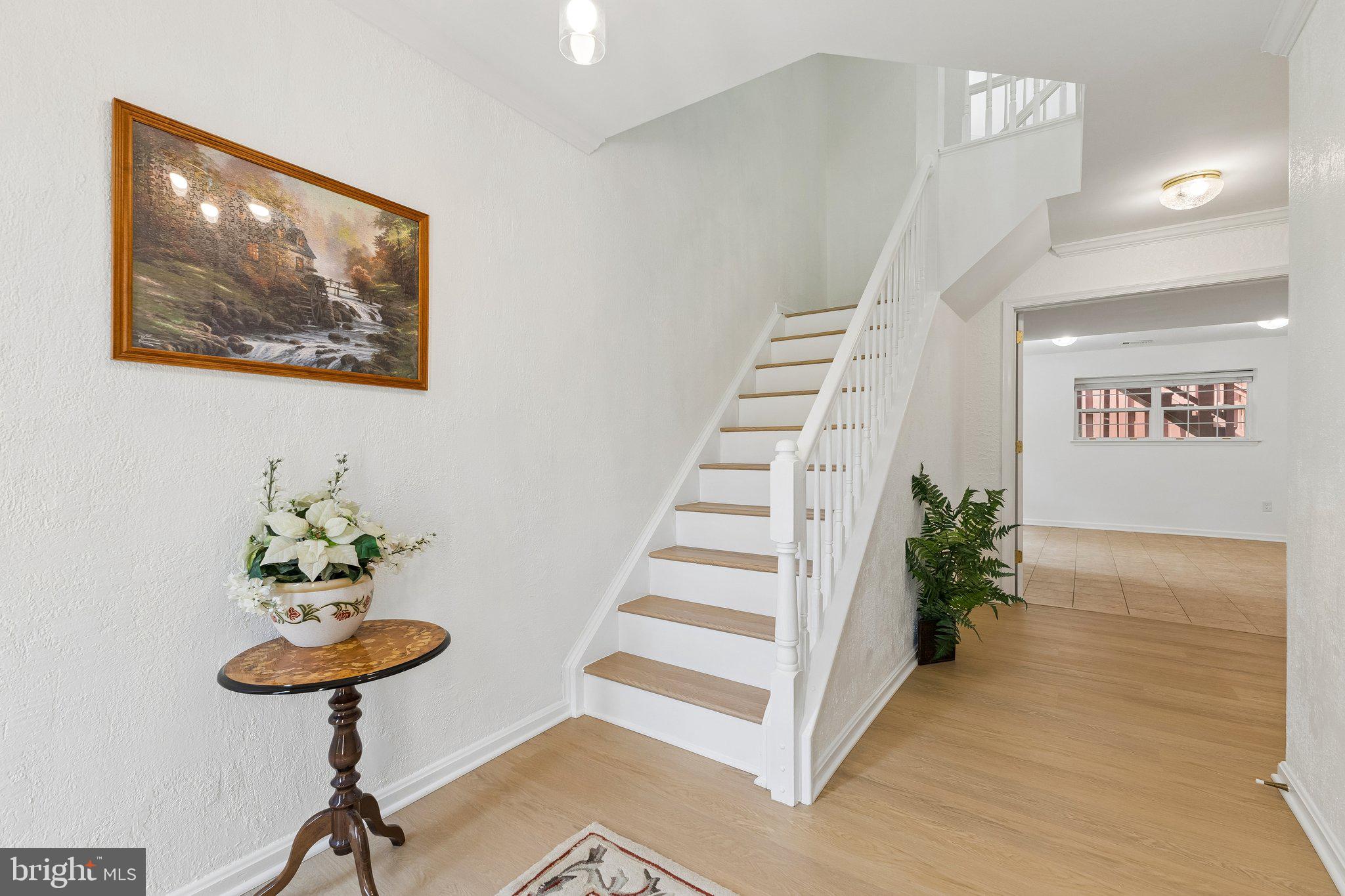 5556 JOWETT COURT