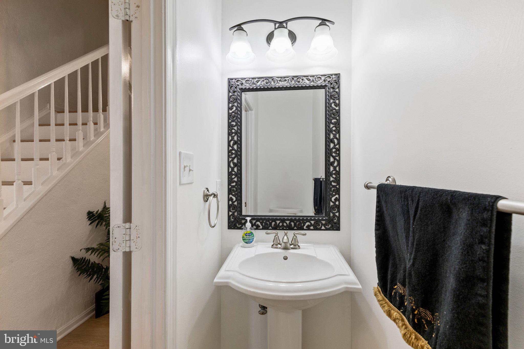 5556 JOWETT COURT
