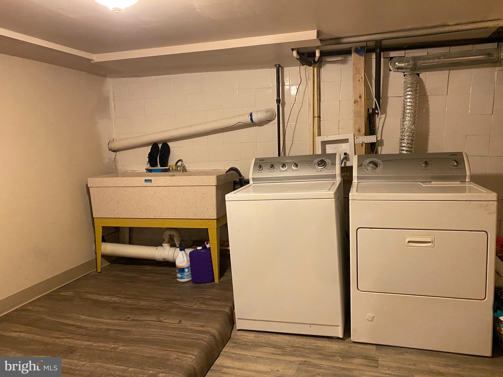 CHERRY HILL - Residential