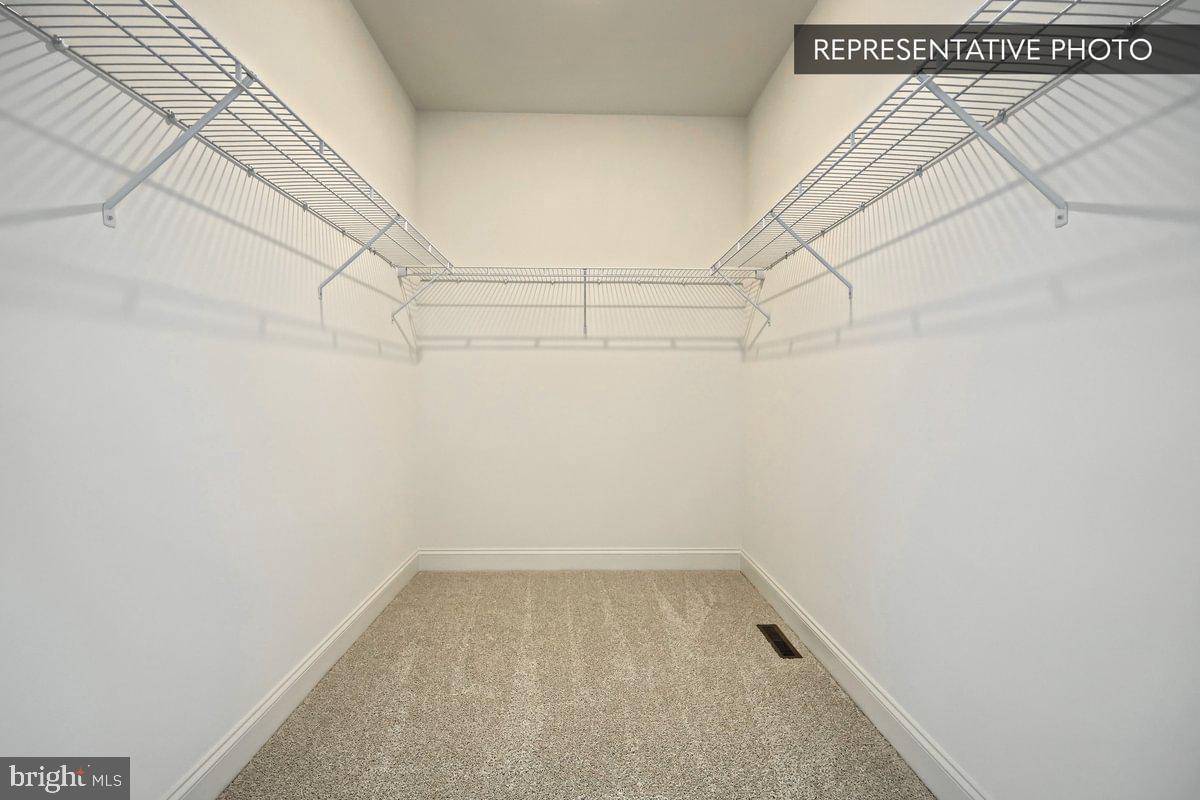 HICKORY POINTE - Residential