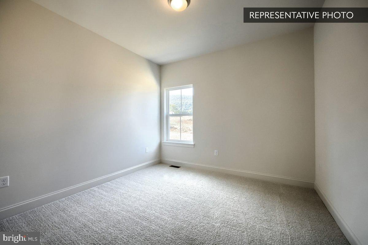 HICKORY POINTE - Residential