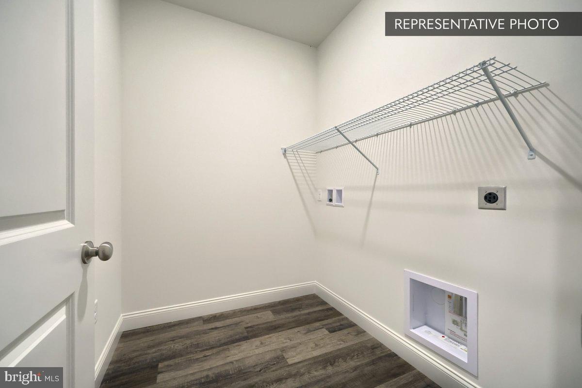 HICKORY POINTE - Residential