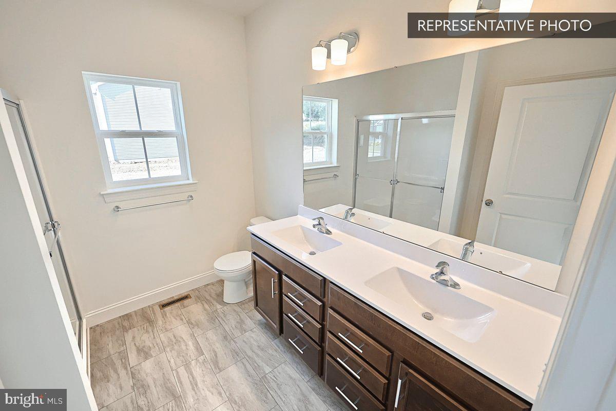 HICKORY POINTE - Residential