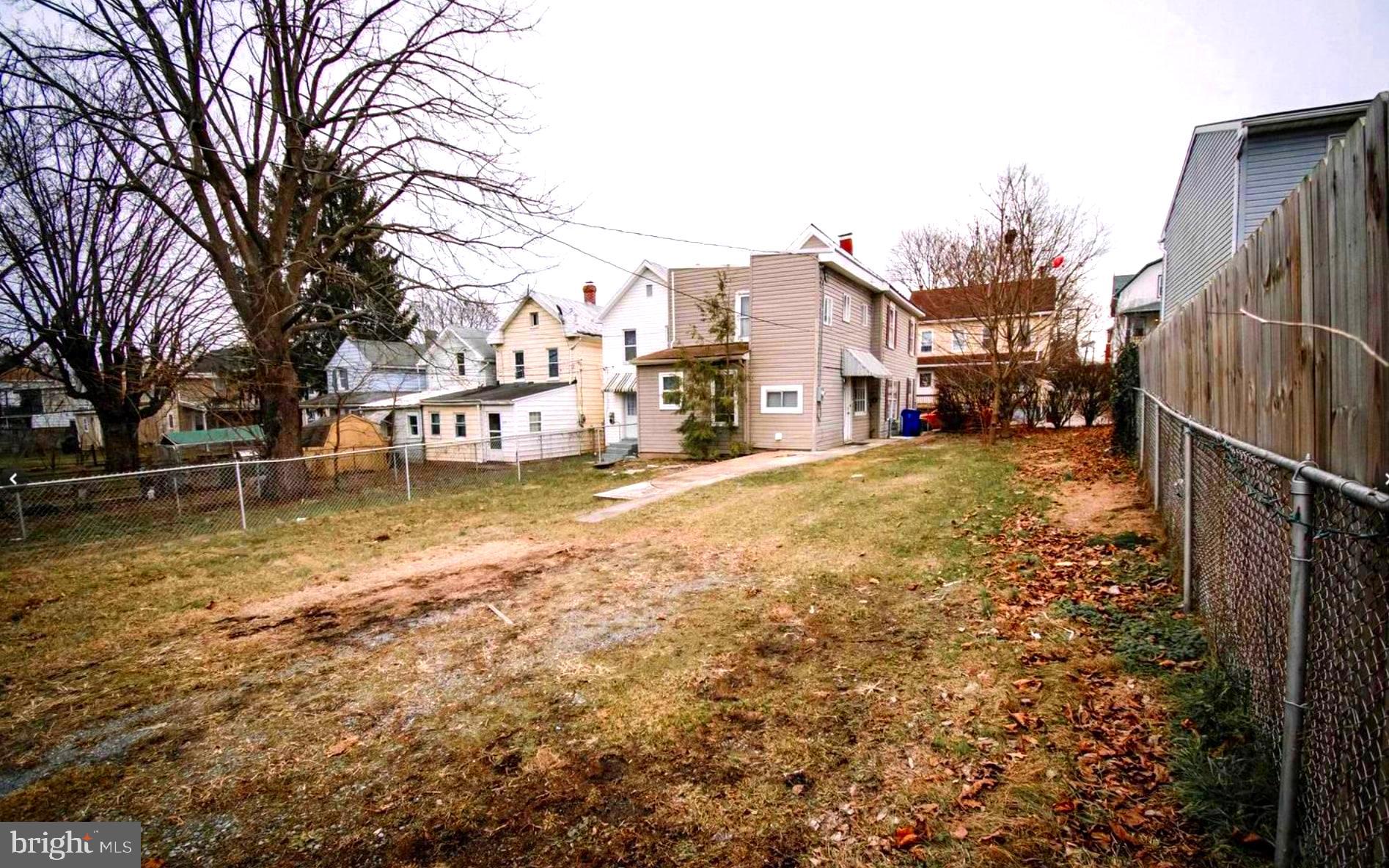 HAGERSTOWN - Residential