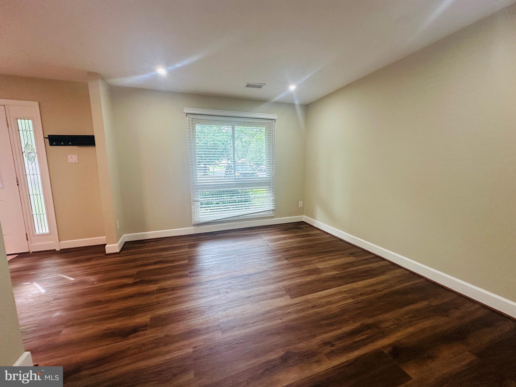 102 HAYLOFT COURT