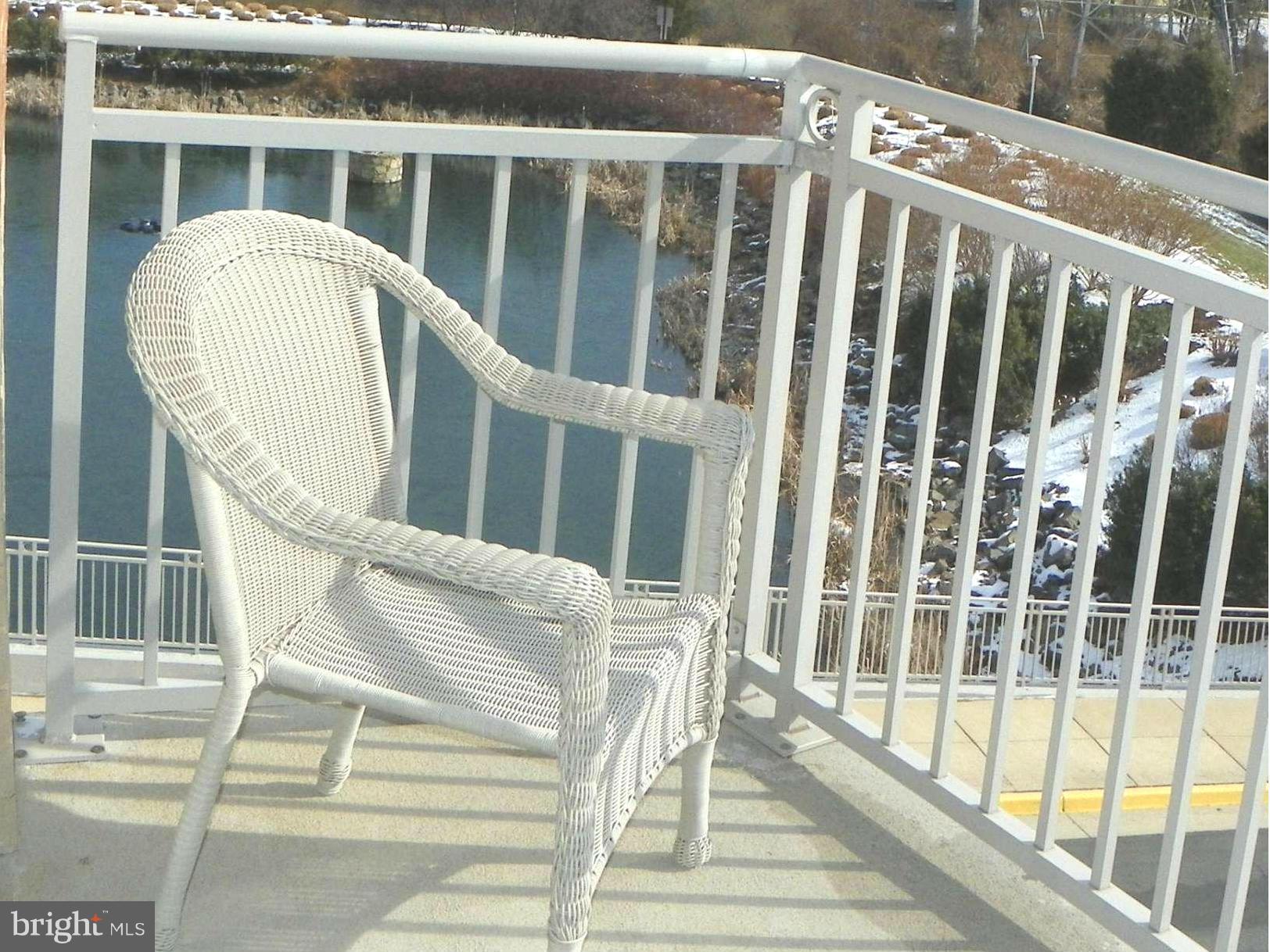 CARLTON HOUSE - Residential Lease