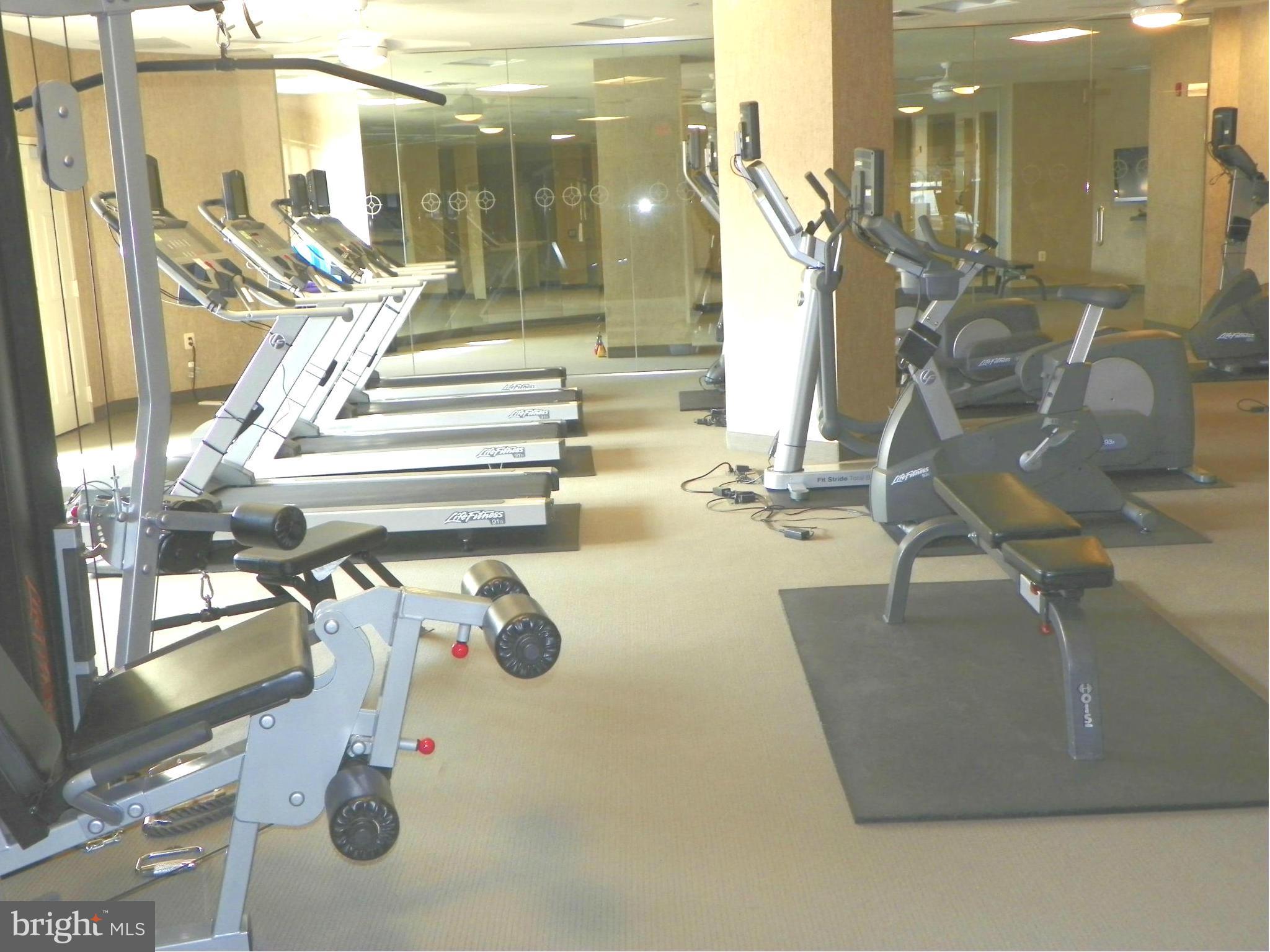 CARLTON HOUSE - Residential Lease