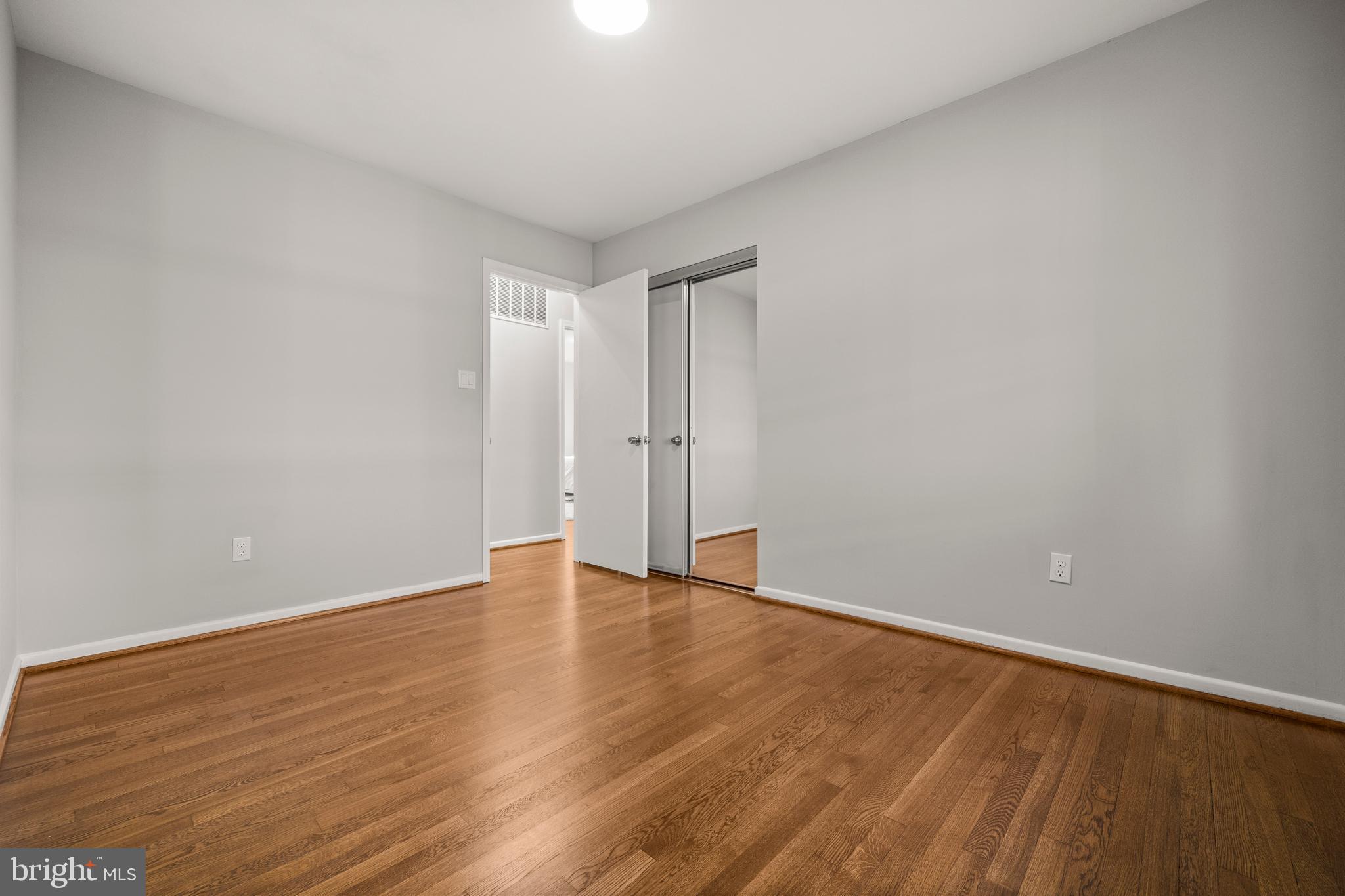 HUNTING RIDGE - Residential