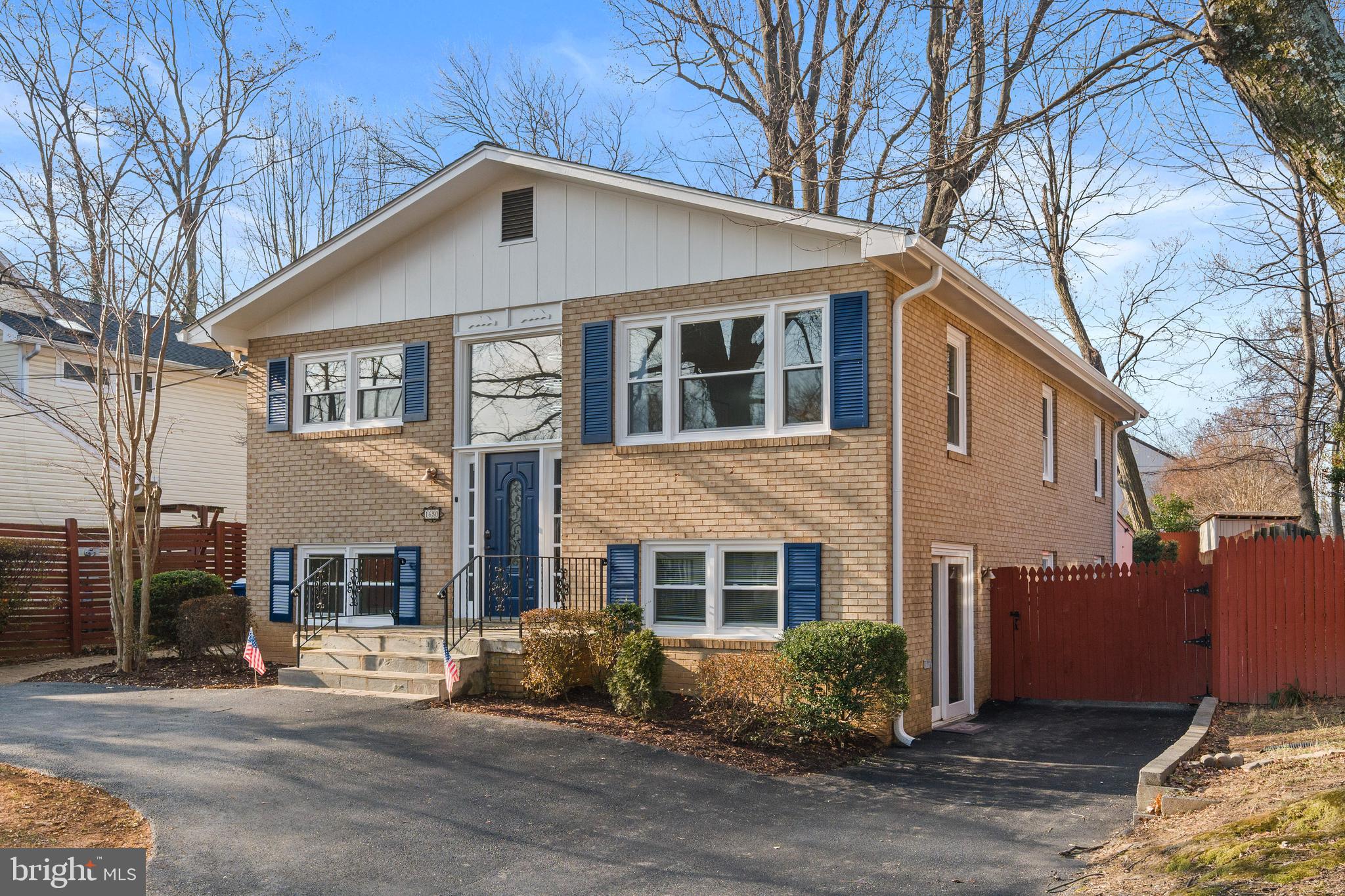 HUNTING RIDGE - Residential