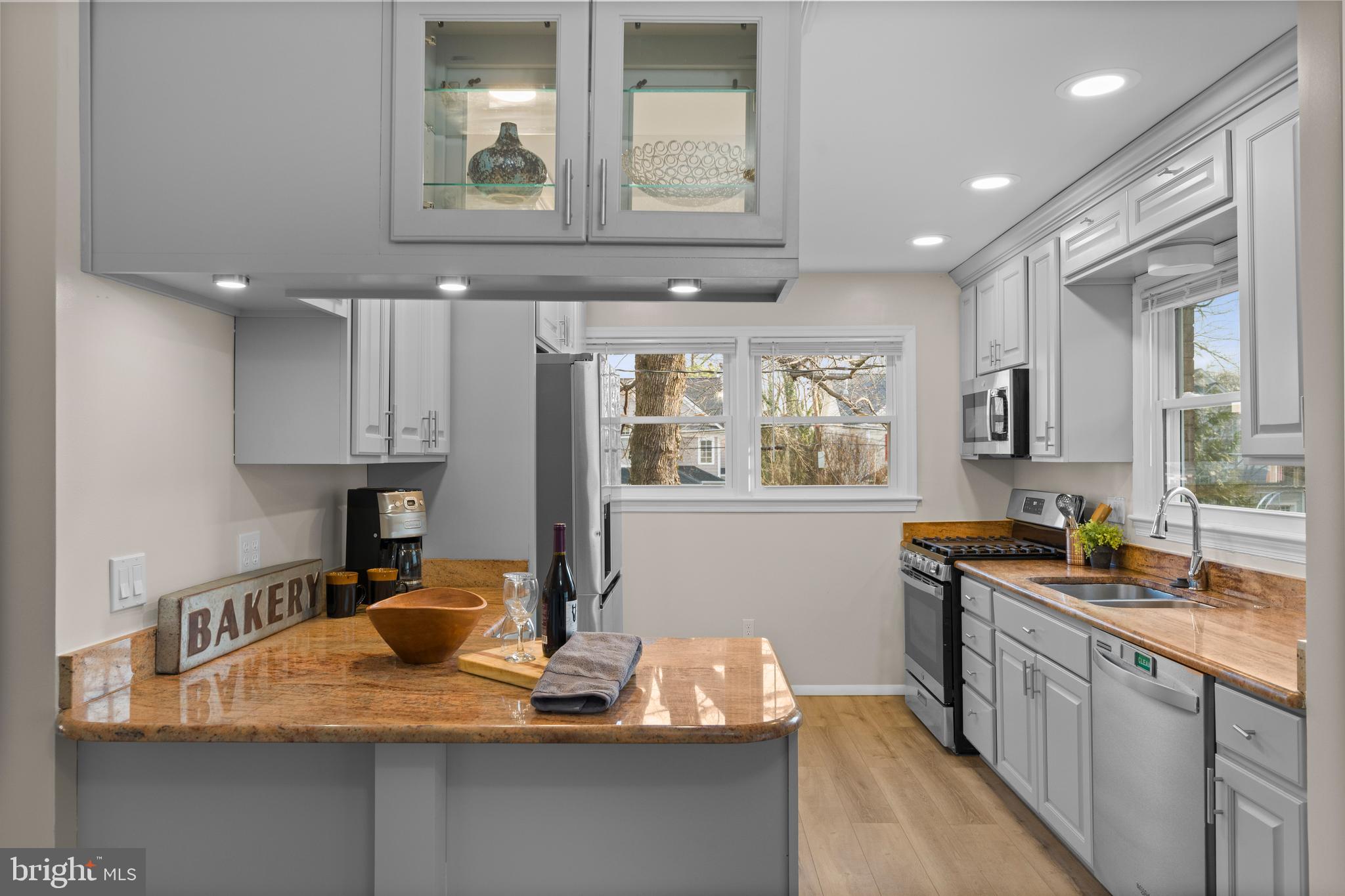 HUNTING RIDGE - Residential