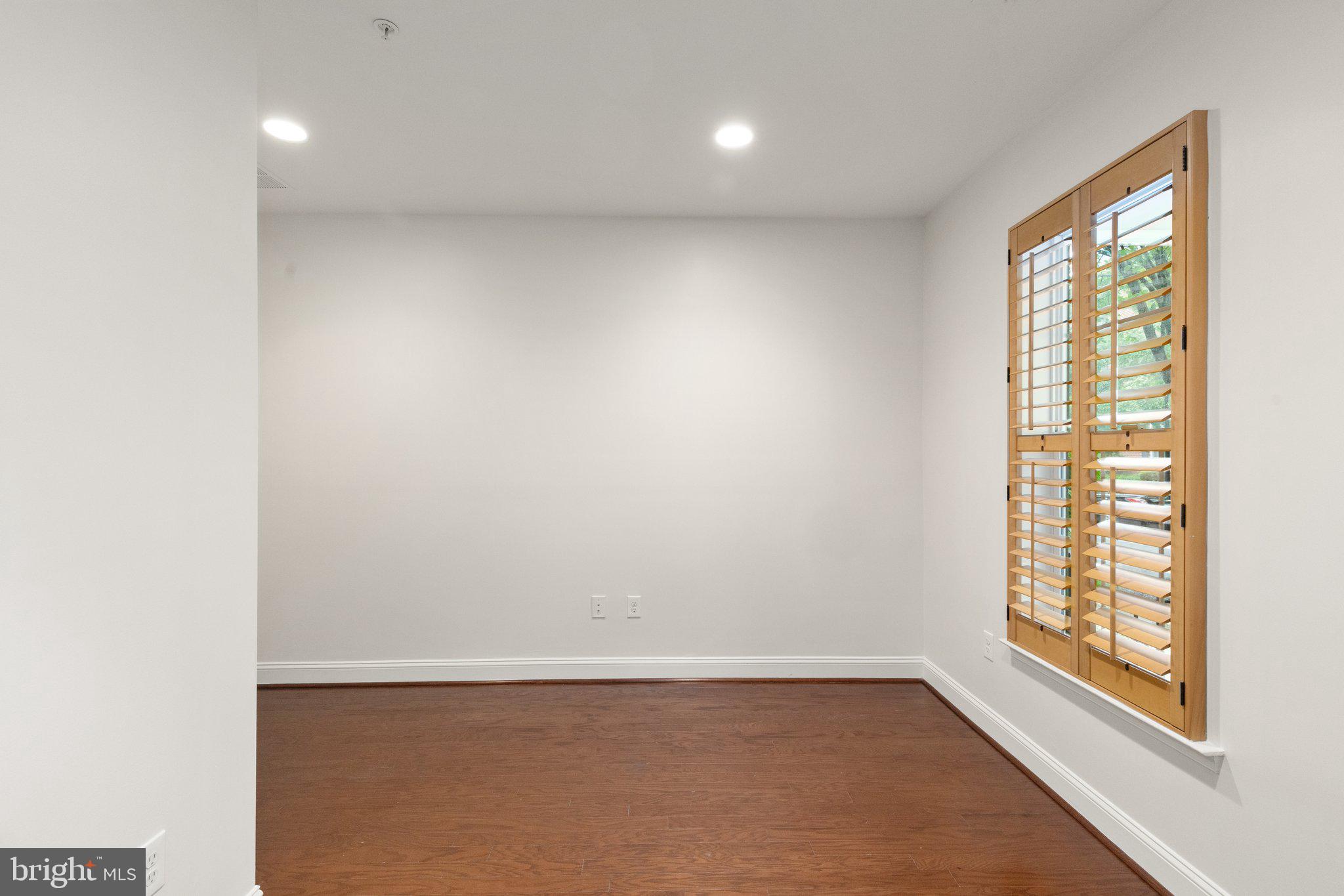 119 MERIDIAN LANE