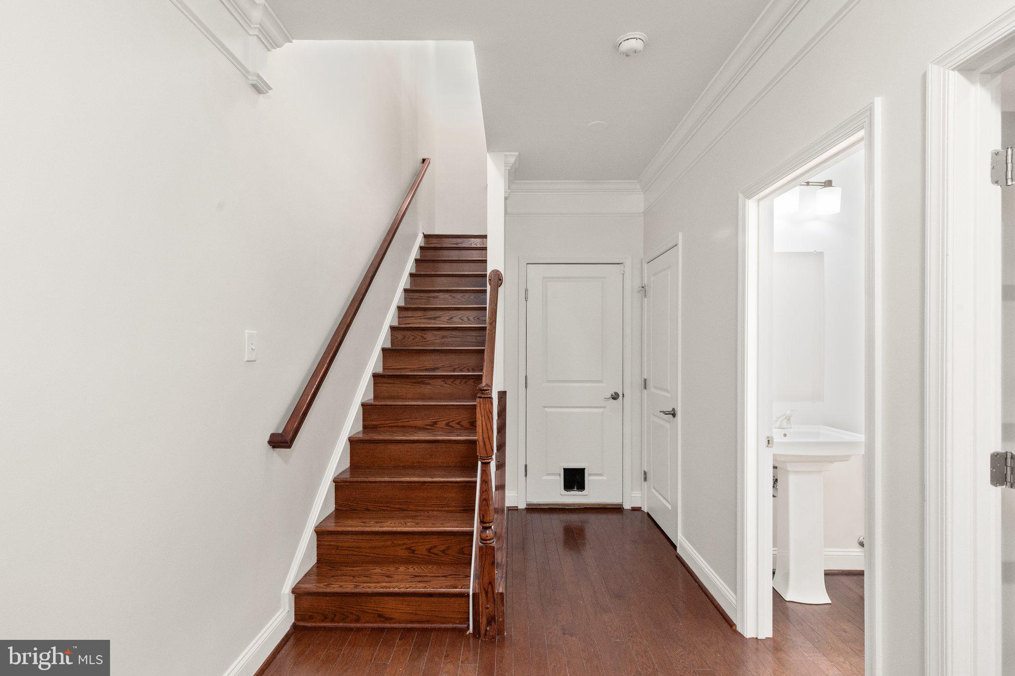 119 MERIDIAN LANE