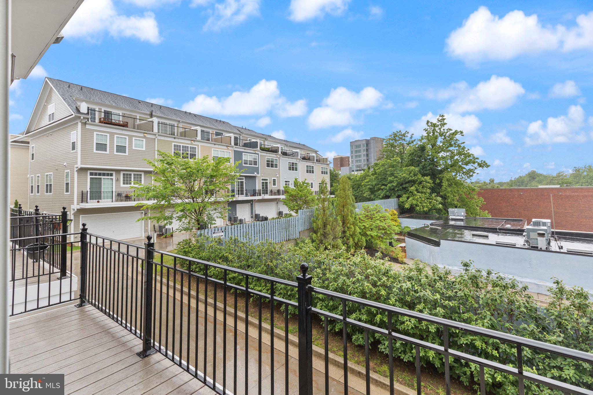 TOWSON GREEN - Residential