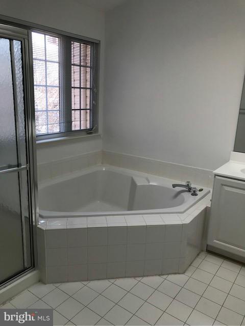 METRO PLACE AT DUNN LORING - Residential Lease