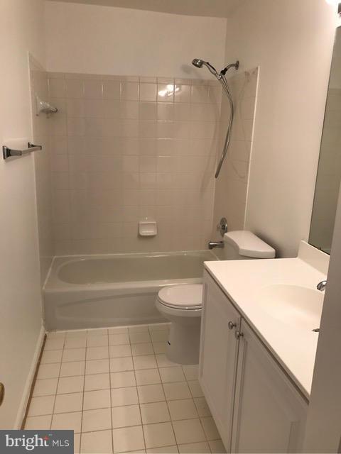 METRO PLACE AT DUNN LORING - Residential Lease