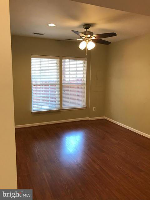 METRO PLACE AT DUNN LORING - Residential Lease