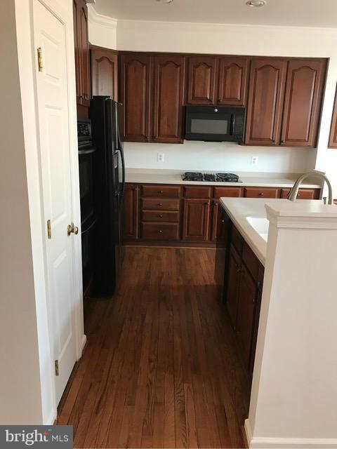 METRO PLACE AT DUNN LORING - Residential Lease