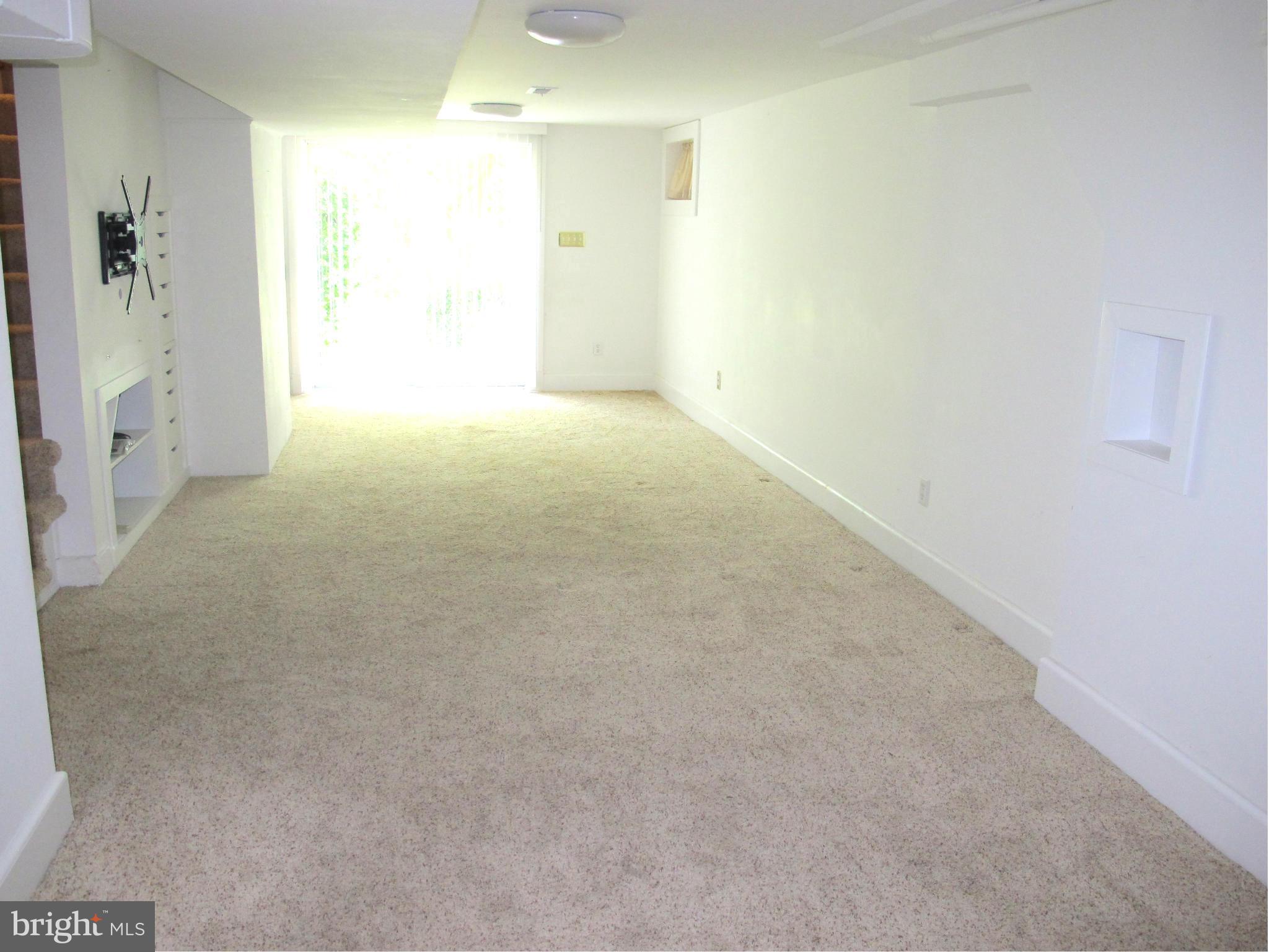 REGULARS - Residential