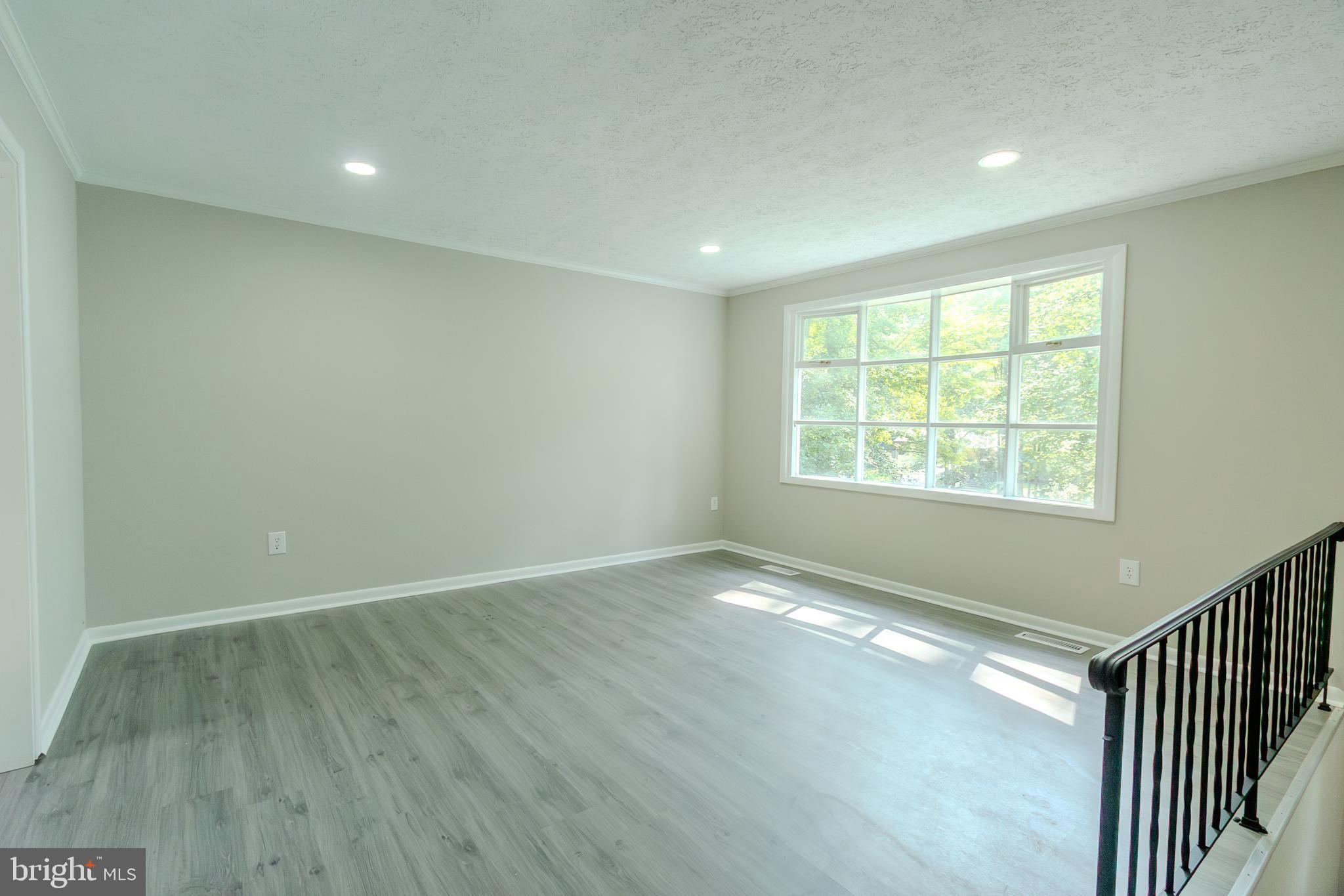 28989 AUTUMNWOOD DRIVE