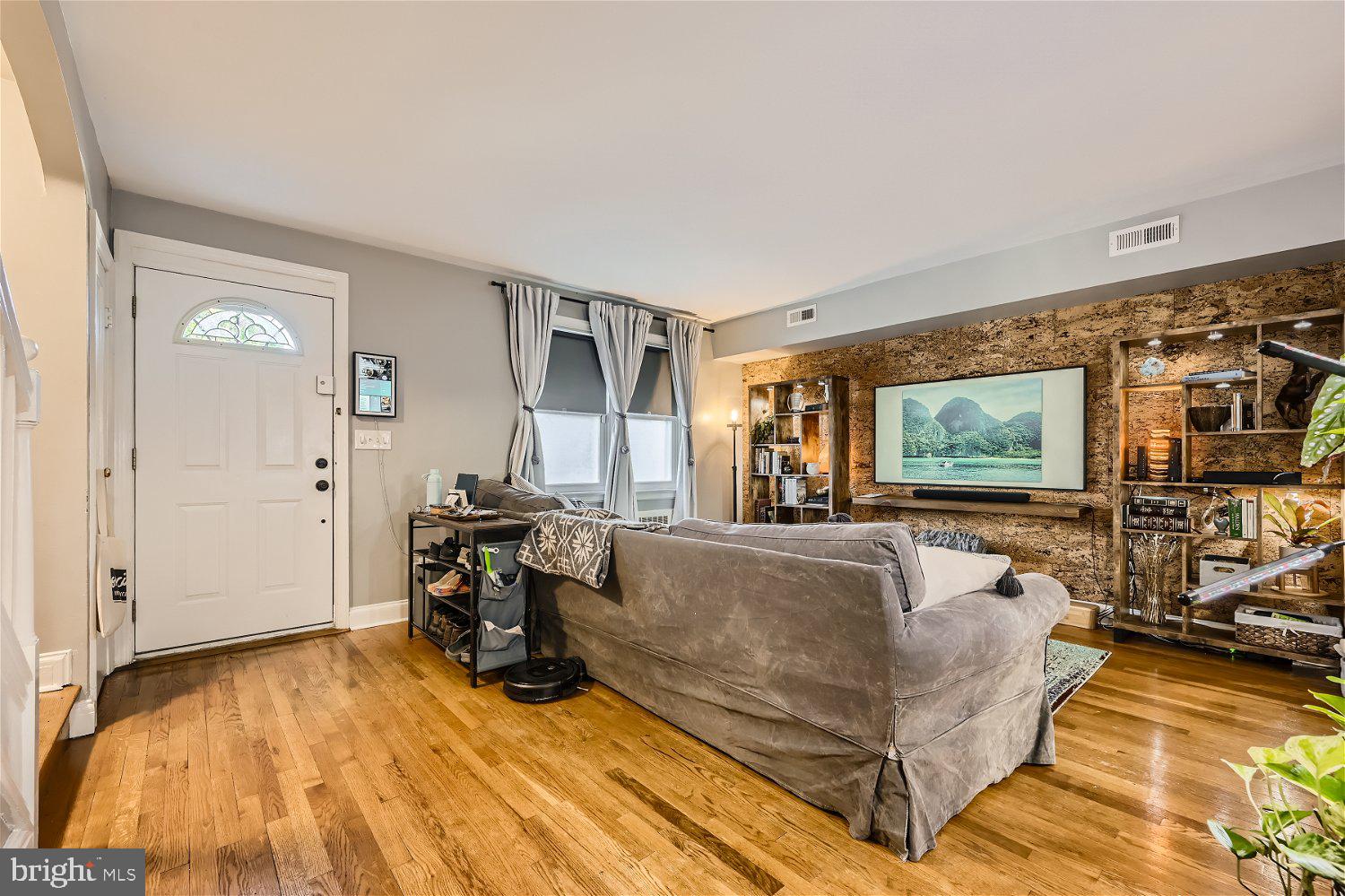 EDNOR GARDENS HISTORIC DISTRICT - Residential