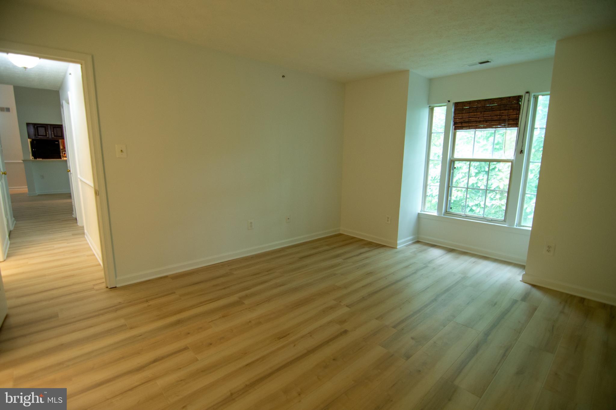 WOODBRIDGE CENTER - Residential