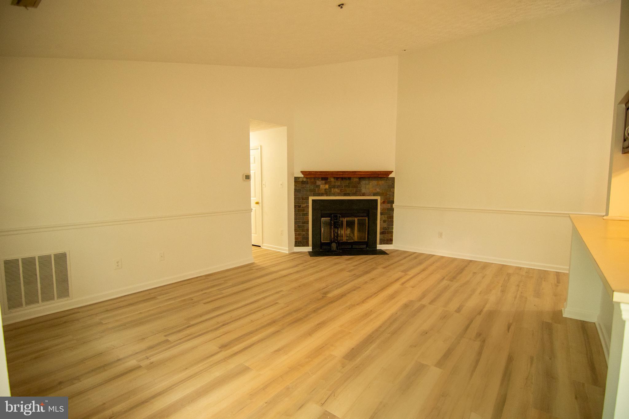 WOODBRIDGE CENTER - Residential