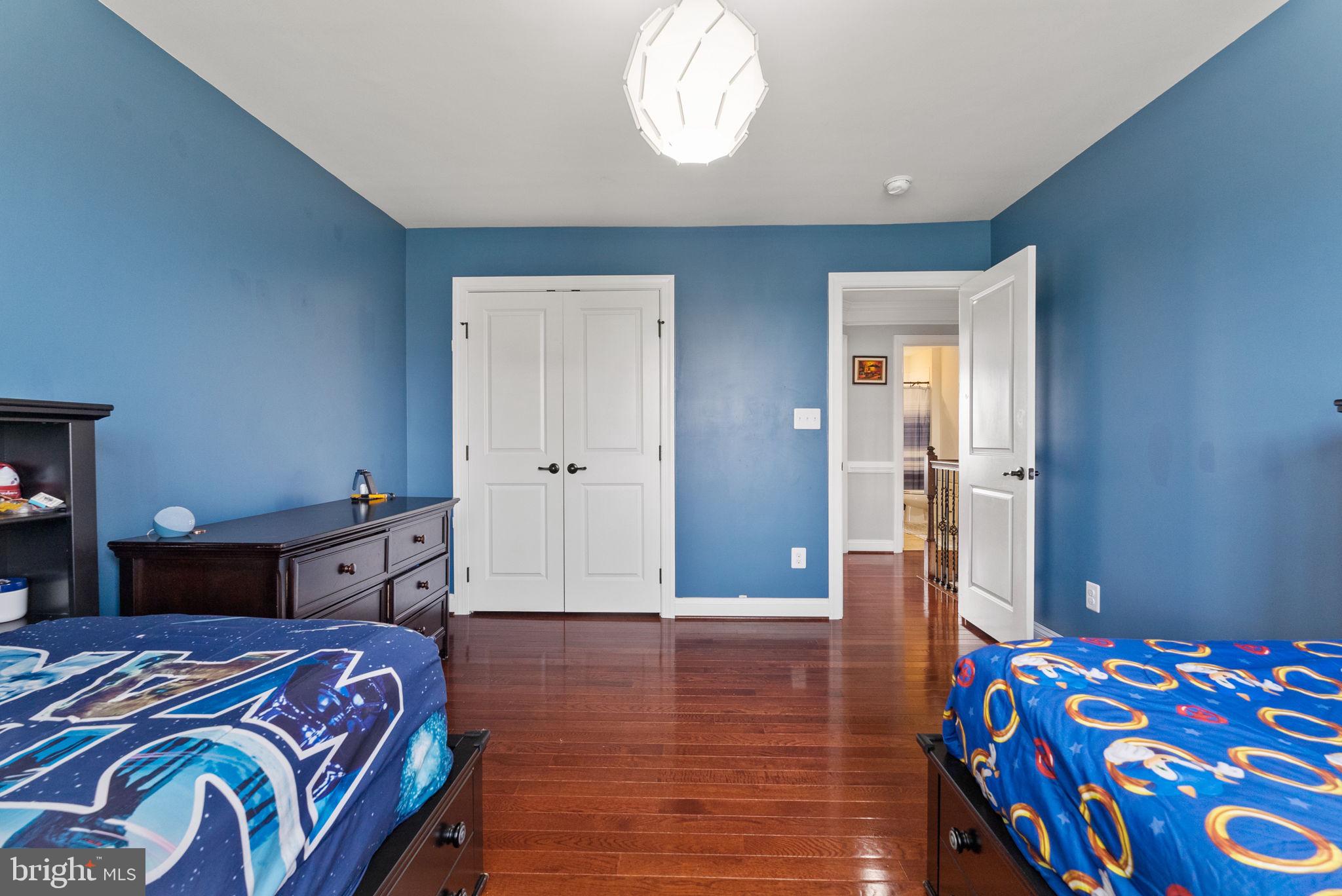 DAWSON'S CORNER - Residential