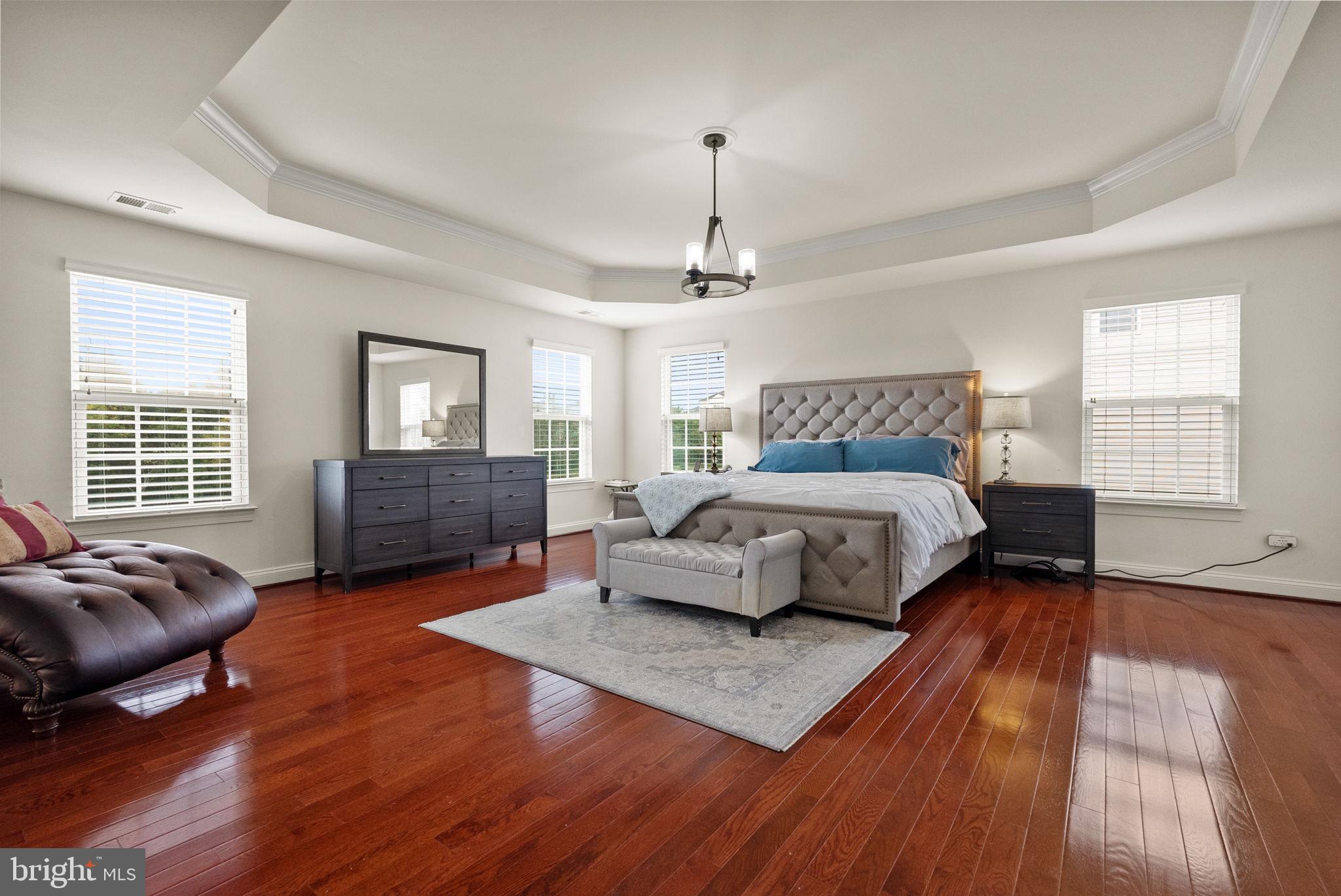 DAWSON'S CORNER - Residential