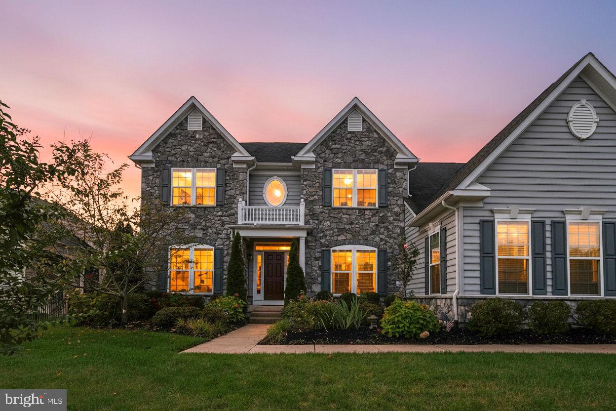 DAWSON'S CORNER - Residential