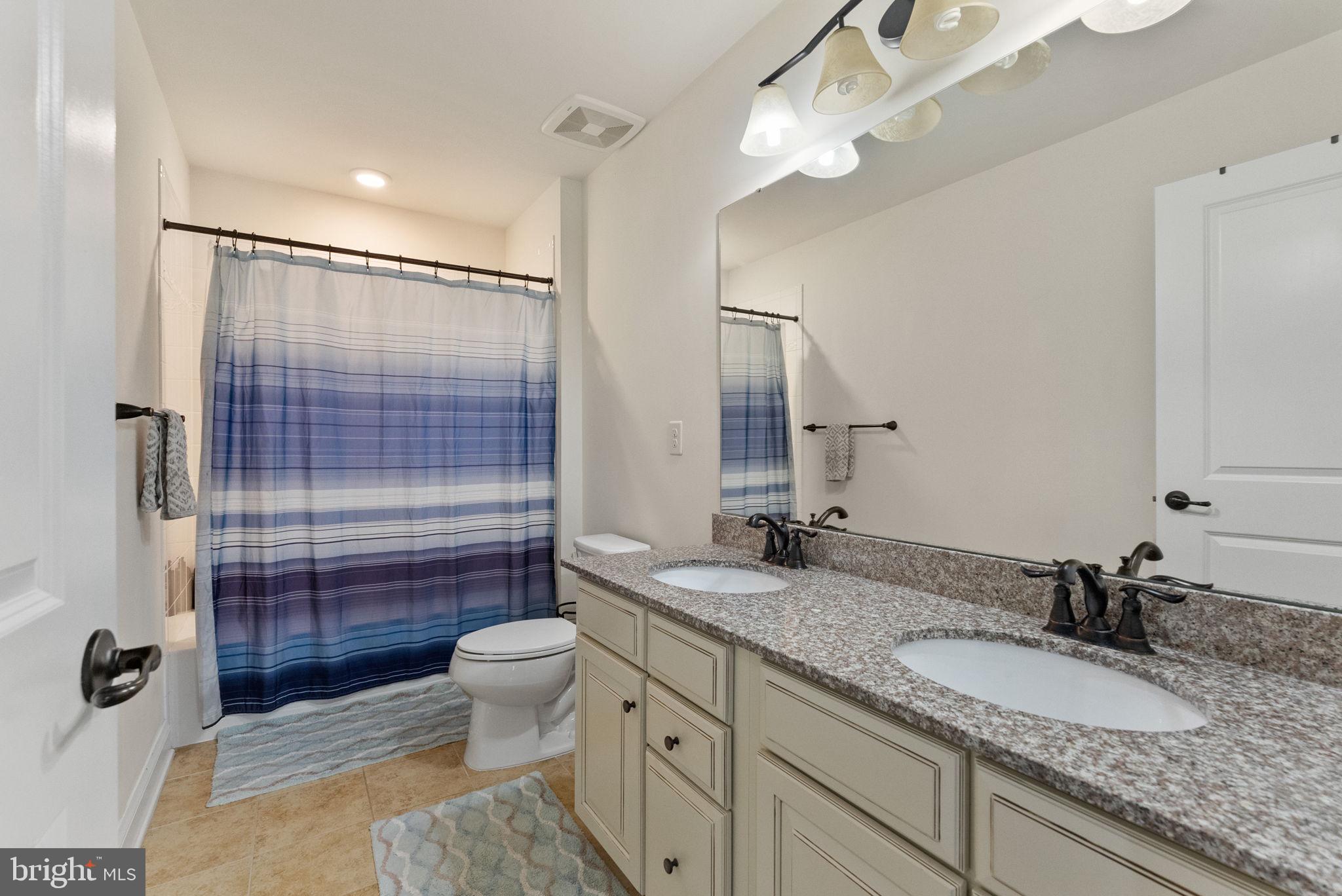 DAWSON'S CORNER - Residential