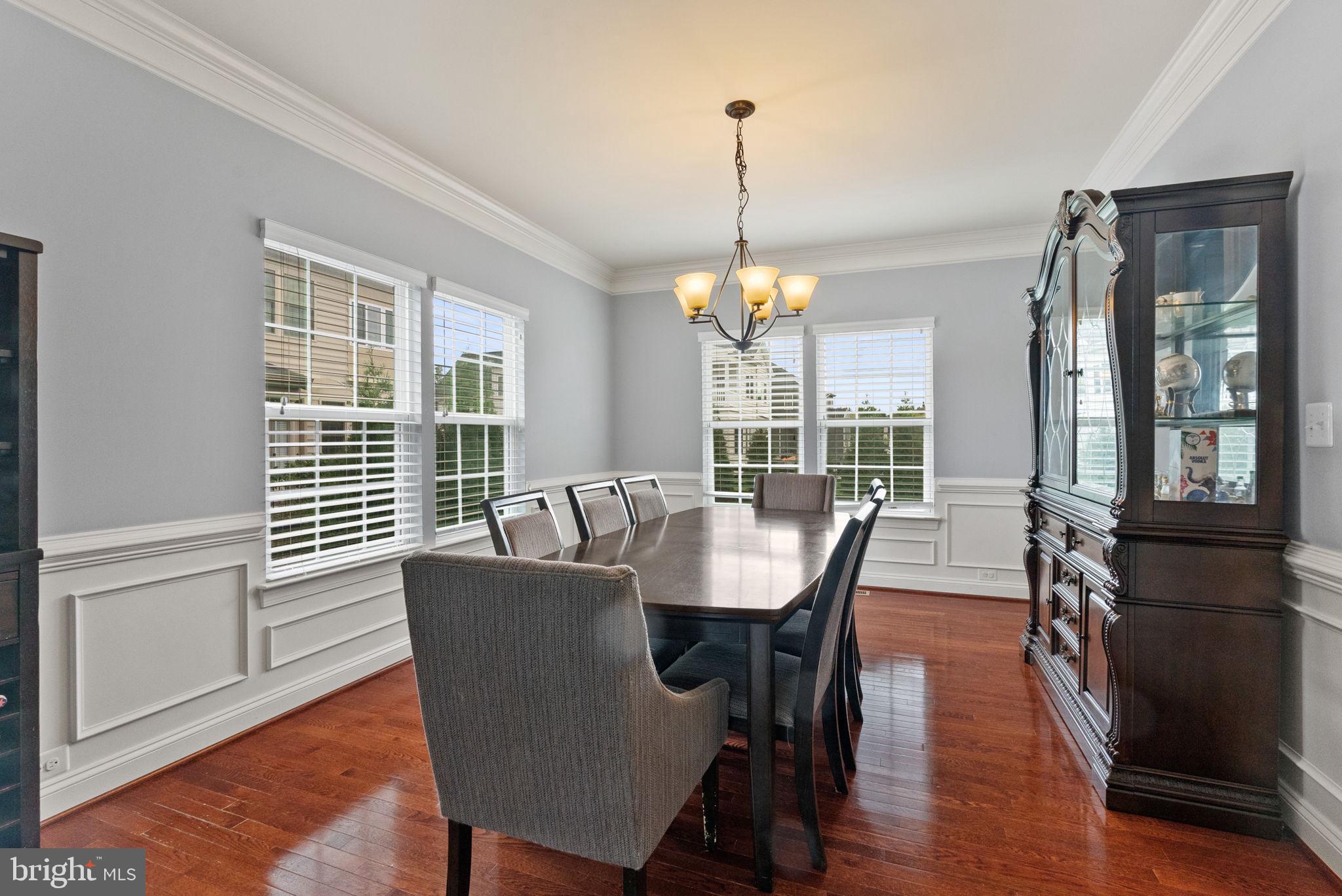 DAWSON'S CORNER - Residential