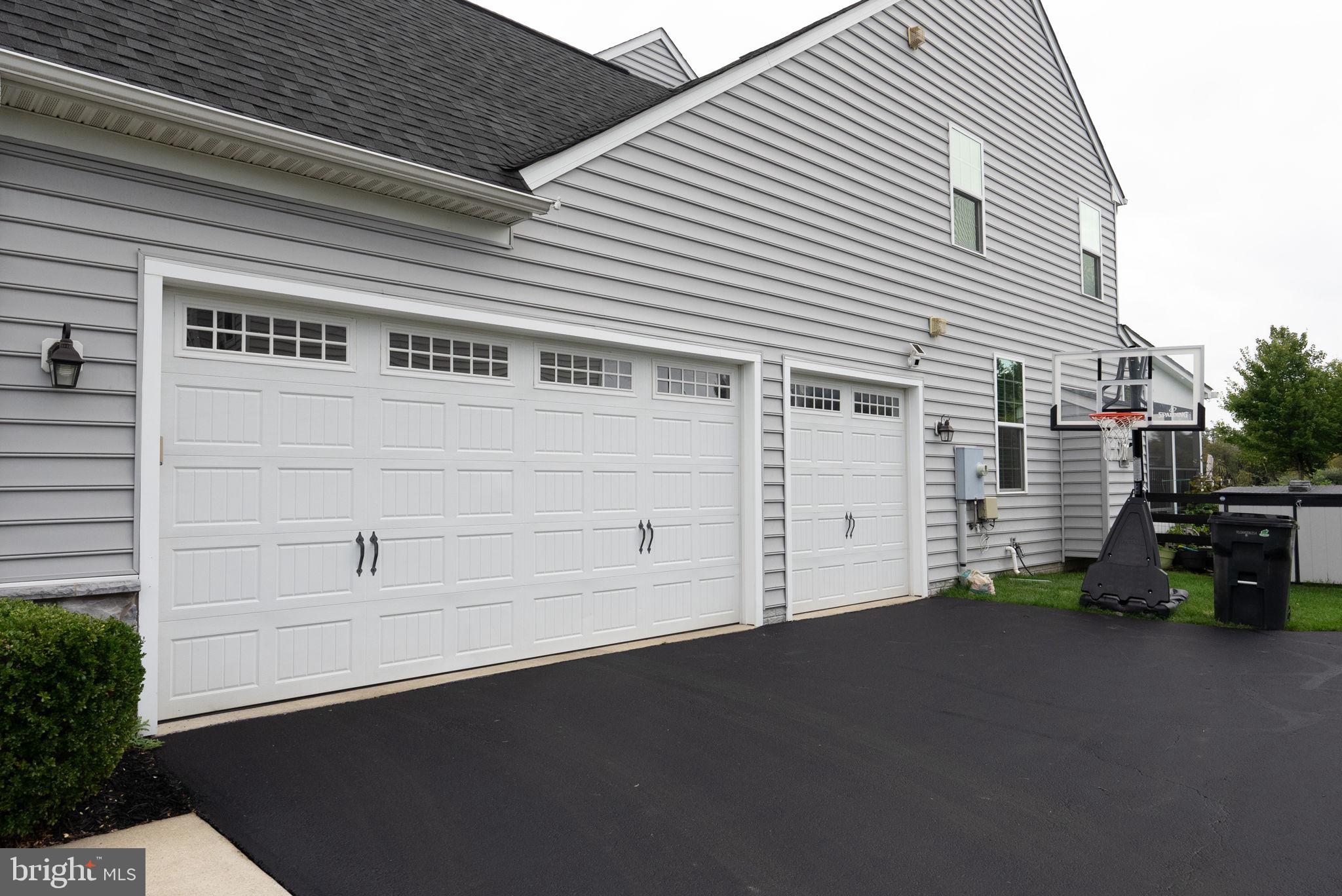 DAWSON'S CORNER - Residential