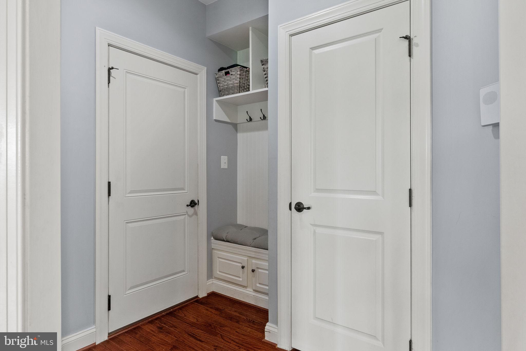 DAWSON'S CORNER - Residential