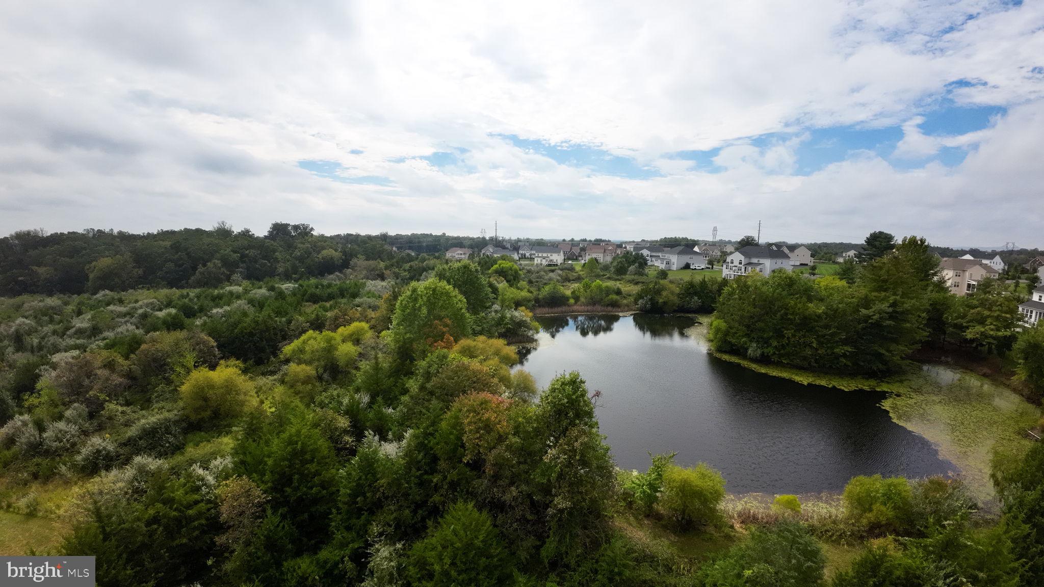 DAWSON'S CORNER - Residential