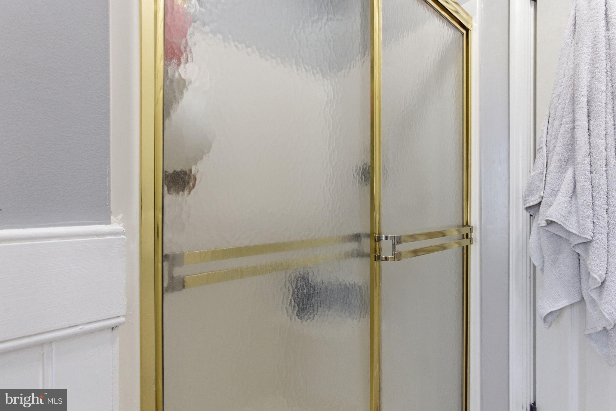 HUNTING QUARTERS - Residential