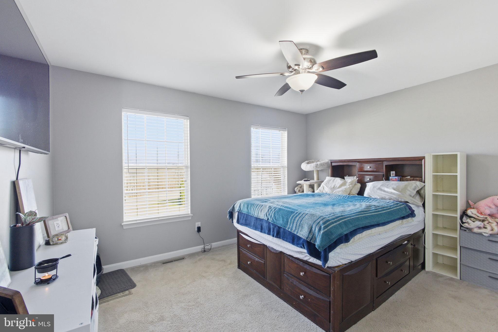 HUNTING QUARTERS - Residential