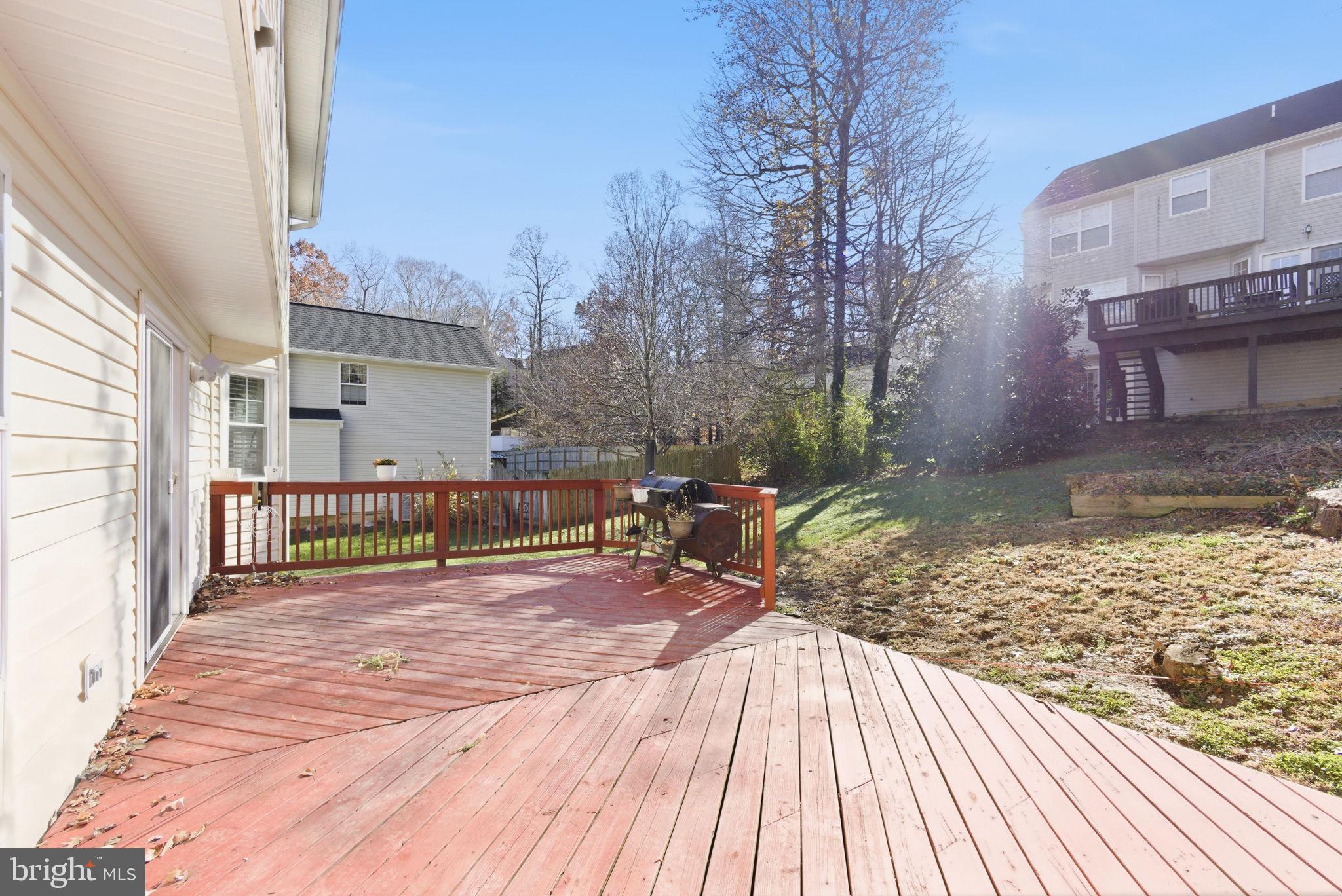 HUNTING QUARTERS - Residential