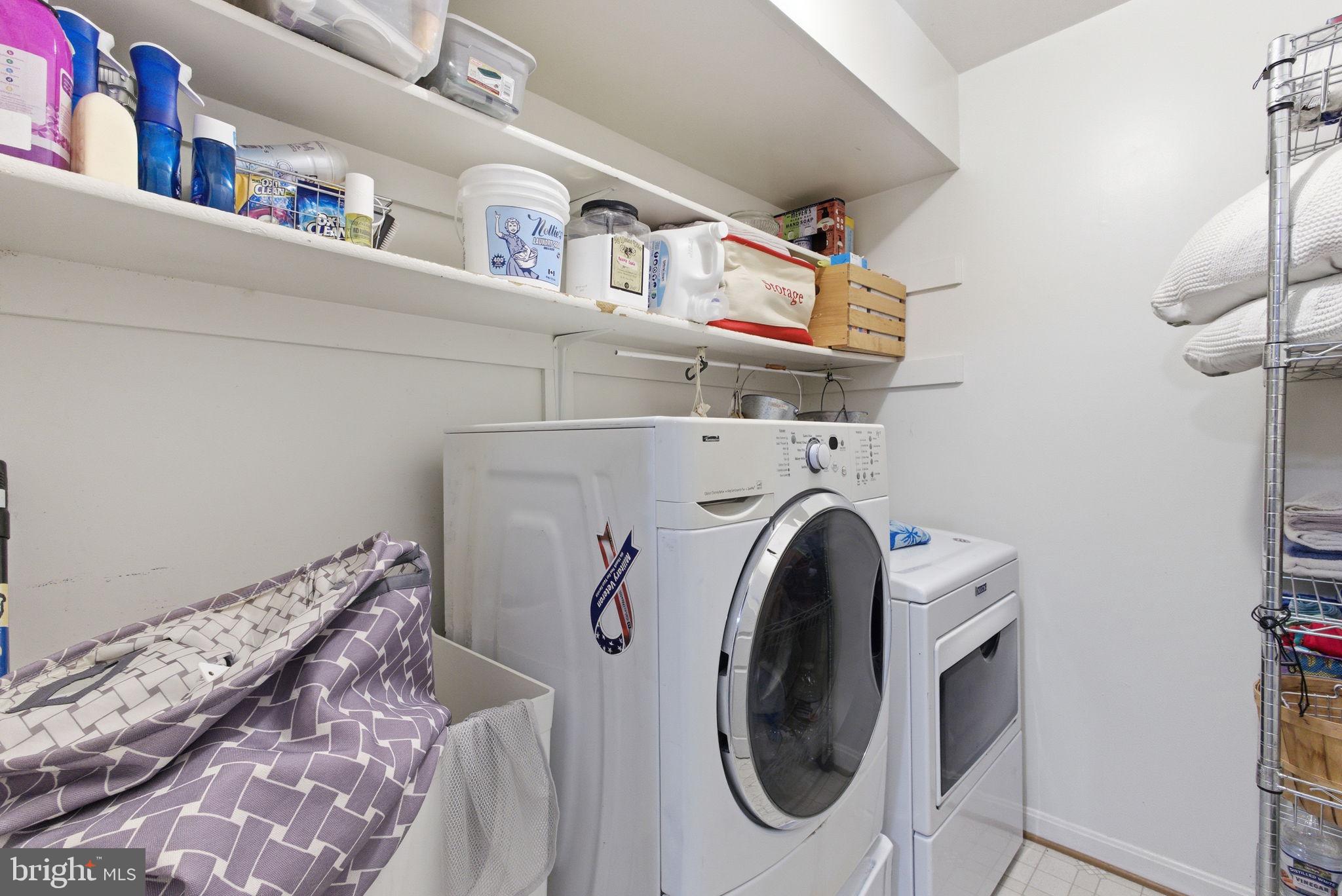 HUNTING QUARTERS - Residential