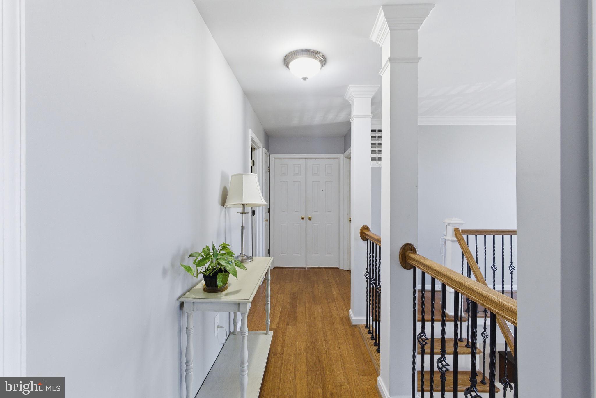 HUNTING QUARTERS - Residential